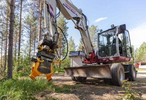 Hidraulikus tuskómaró rönkmaró kotrógépre - HAVEL L12
