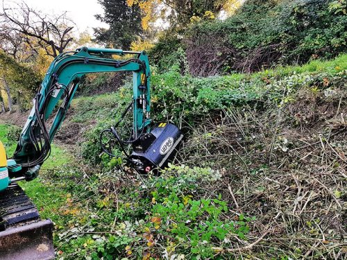 Szárzúzó - mulcsozó kotrógépekre - UEMME  TT sorozat