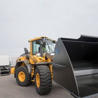 Kerekes rakodó és Csúszókormányzású rakodógép adapterek